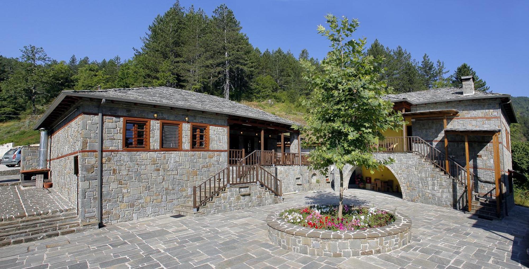 Kerasies Guesthouse Vovousa Exterior photo